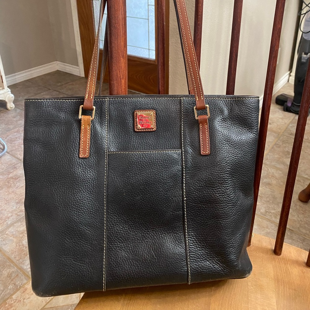 Dooney & Bourke purse